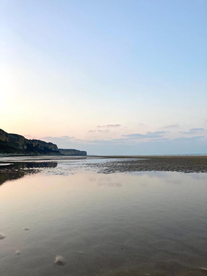 Les Chambres D'Omaha Beach Etablissement Avec Deux Chambres D'Hotes, Petit-Dejeuner Compris Fait-Maison Et Produits Locaux เวียร์วิลล์ ซัวร์ แมร์ ภายนอก รูปภาพ