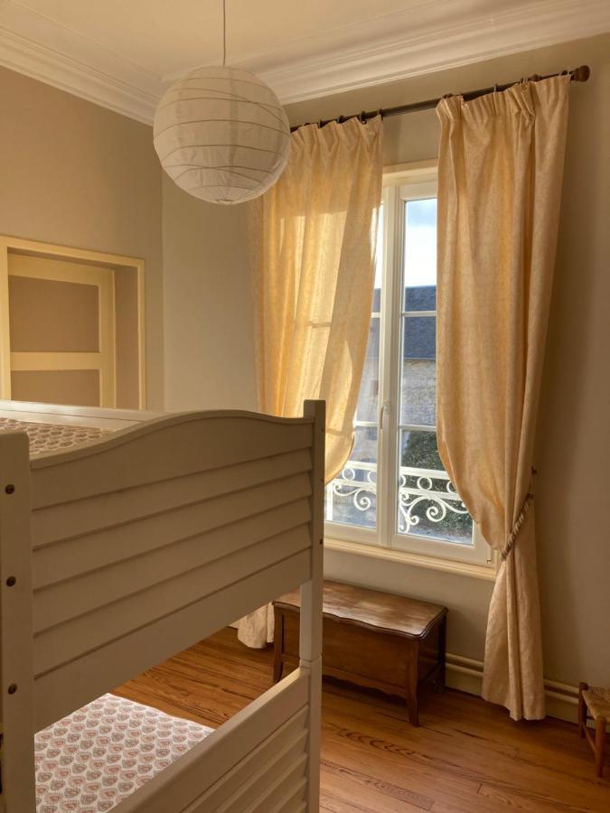 Les Chambres D'Omaha Beach Etablissement Avec Deux Chambres D'Hotes, Petit-Dejeuner Compris Fait-Maison Et Produits Locaux เวียร์วิลล์ ซัวร์ แมร์ ภายนอก รูปภาพ